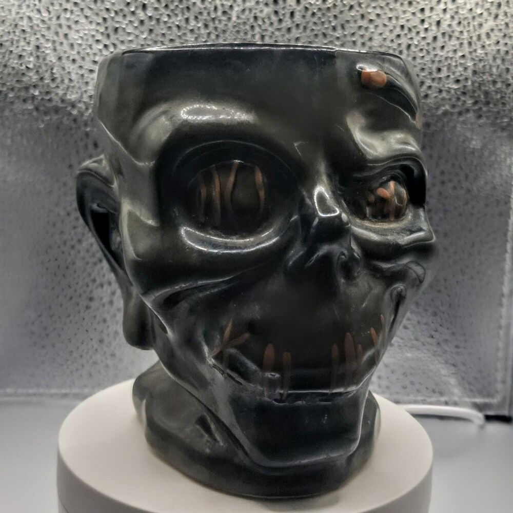 Shrunken Zombie Head – Trader Sam’s Enchanted Tiki Bar – 3rd Edition